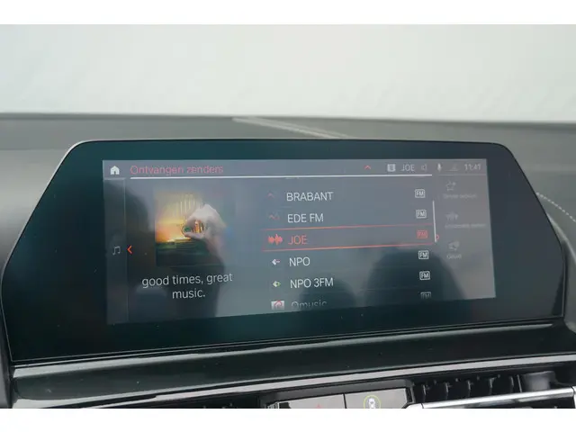 BMW 8 Serie Cabrio 840i 2020 Benzine 30