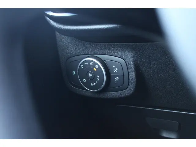 Ford Fiesta 1.1 Trend 2017 Benzine 19