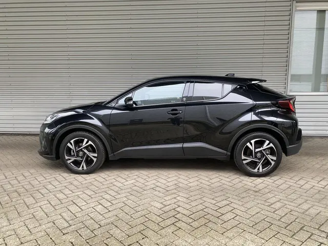 Toyota C-HR 3