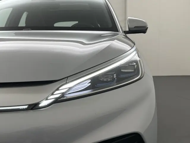 BYD ATTO 3 comfort 2023 Elektrisch 13