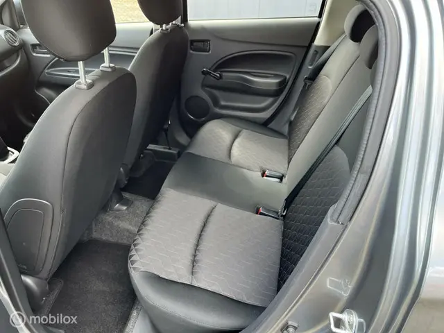 Mitsubishi Space Star 1.0 Cool+ 2020 Benzine 6