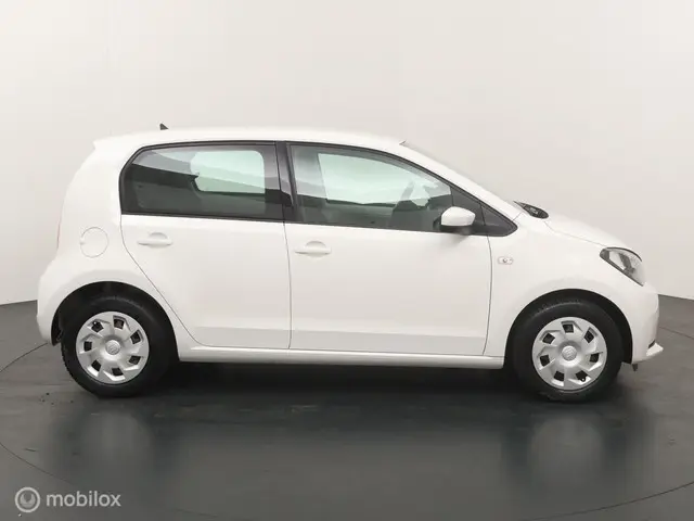 SEAT Mii 1.0 Style 2019 Benzine 6