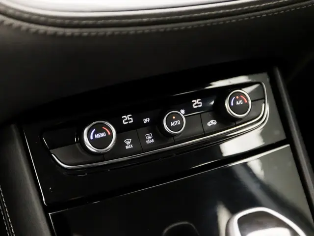 Opel Grandland X 1.2 Turbo Sport 2020 Benzine 9