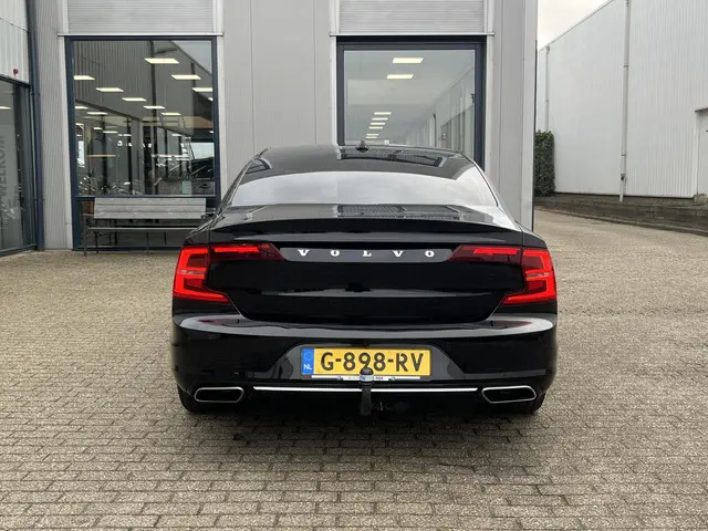 Volvo S90 2.0 T4 Inscription 2018 Benzine 37