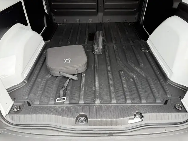 Mercedes-Benz eCitan 112 Pro 2023 Elektrisch 18