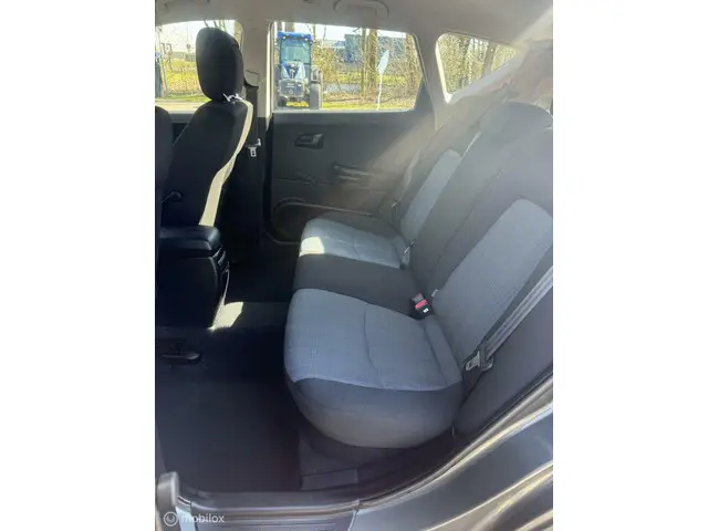 Kia cee'd Sporty Wagon 1.4 CVVT Comfort Pack 2012 Benzine 12