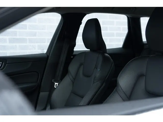 Volvo XC60 B5 Momentum Pro 2020 Benzine 5