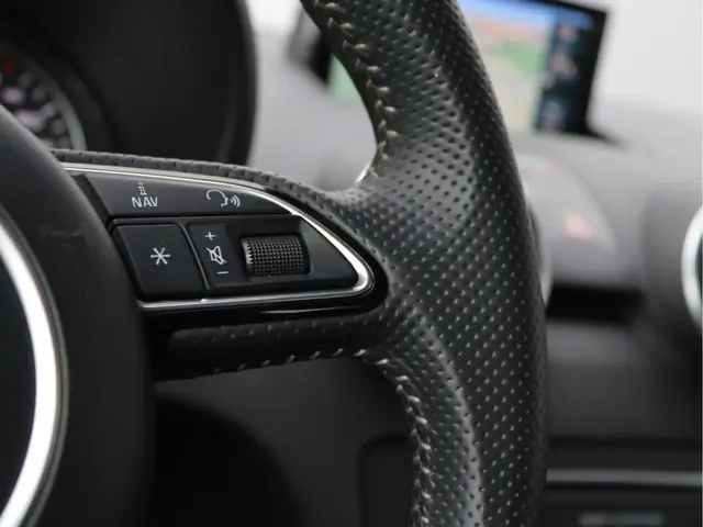 Audi A1 Sportback 1.0 TFSI Adrenalin 2015 Benzine 35