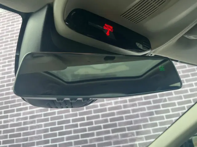 Volvo V40 1.6 T3 Summum 2014 Benzine 12