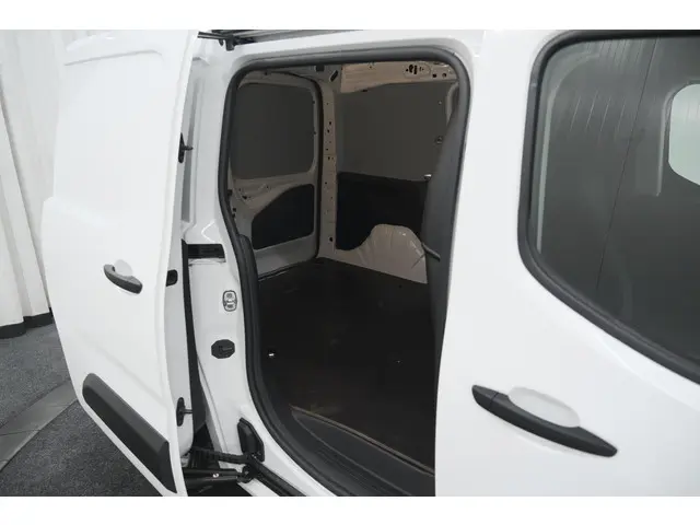 Citroën Berlingo 1.5 BlueHDI Control 2022 Diesel 38