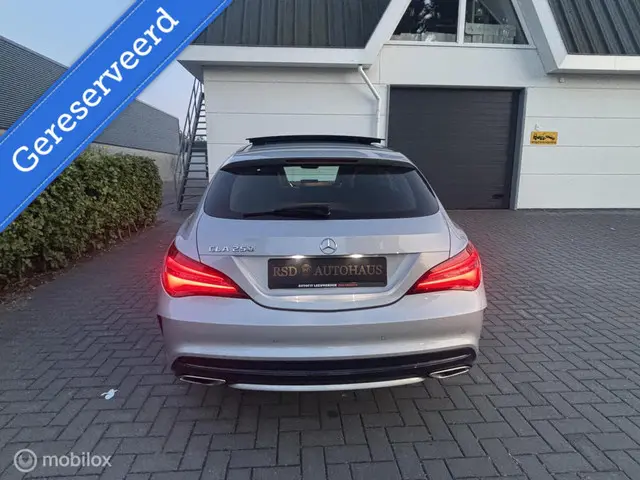 Mercedes-Benz CLA Shooting Brake 250 AMG 2017 Benzine 19