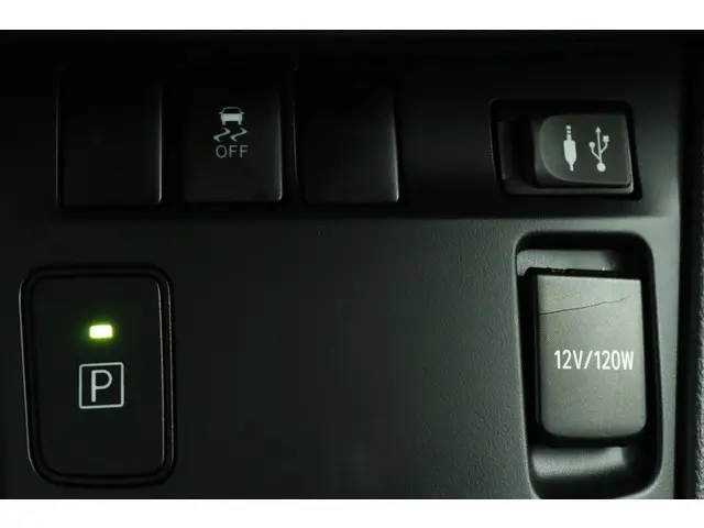 Toyota Auris 1.8 Hybrid Dynamic 2018 Hybride Benzine 66