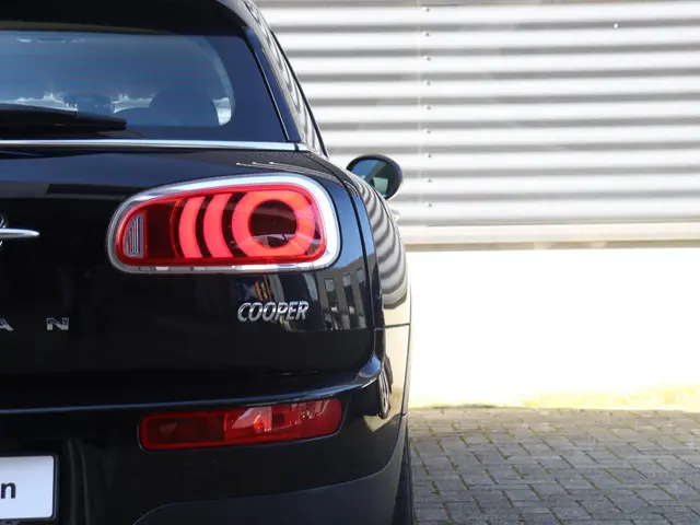 MINI Clubman Cooper 2016 Benzine 32