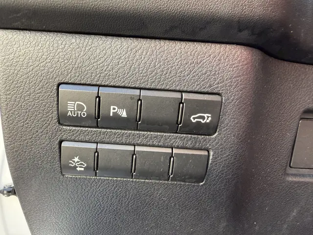 Lexus NX 300h AWD F Sport Line 2014 Hybride Benzine 35