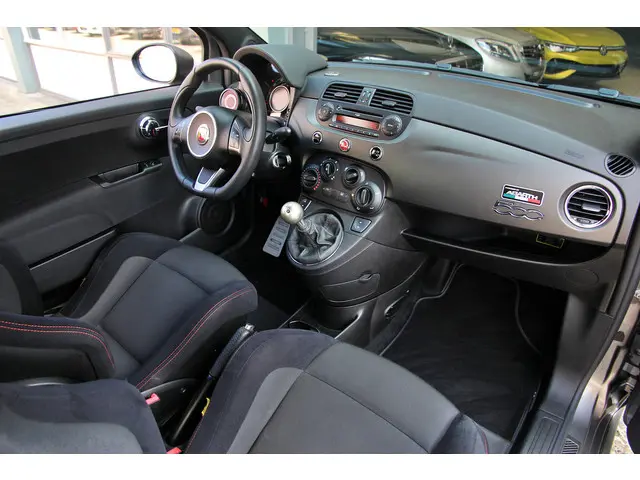 Fiat 500 1.4-16V Abarth 2013 Benzine 17