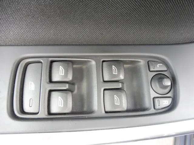 Volvo V60 1.6 T4 Kinetic 2013 Benzine 18