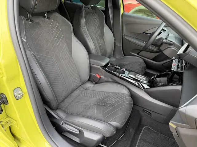 Peugeot e-208 EV GT 51 kWh 156 PK 2025 Elektrisch 23