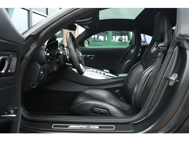 Mercedes-Benz AMG GT 4.0 S 2020 Benzine 78