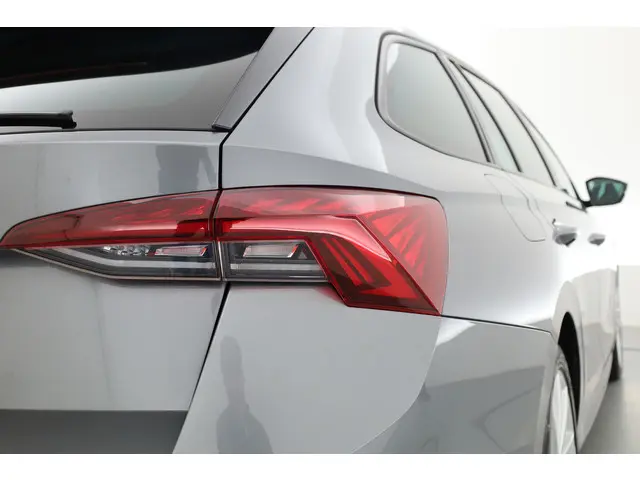 Škoda Octavia Combi 2.0 TDI 2024 Diesel 38