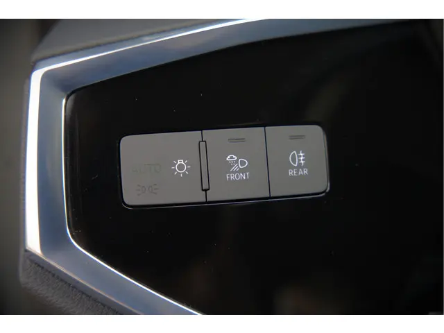 Audi Q3 45 TFSI e Advanced edition 2021 Hybride Benzine 29