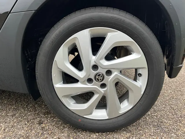 Toyota Aygo X 1.0 VVT-i MT Pulse BTW Auto 2025 Benzine 12