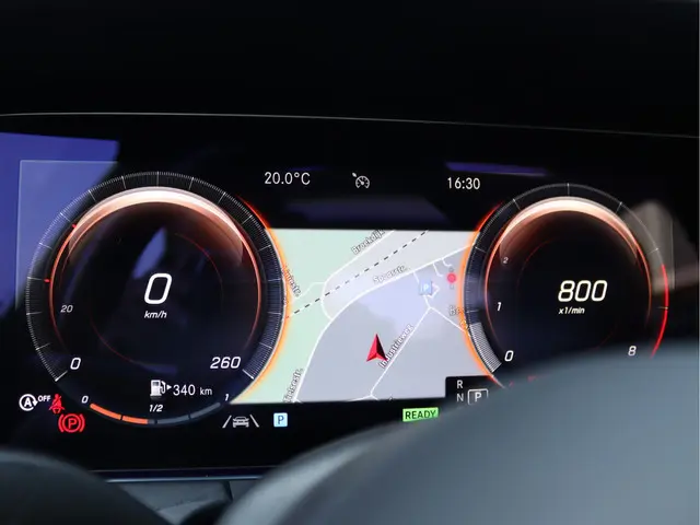 Mercedes-Benz E-Klasse 200 Luxury 2022 Hybride Benzine 49