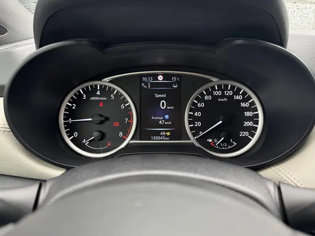 Nissan Micra 0.9 IG-T Tekna 2017 Benzine 23