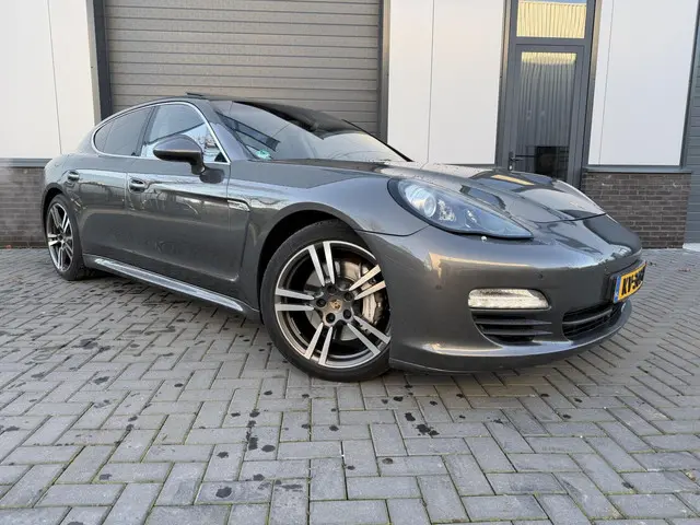Porsche Panamera Sport Turismo 3.0 4 2013 Benzine 4