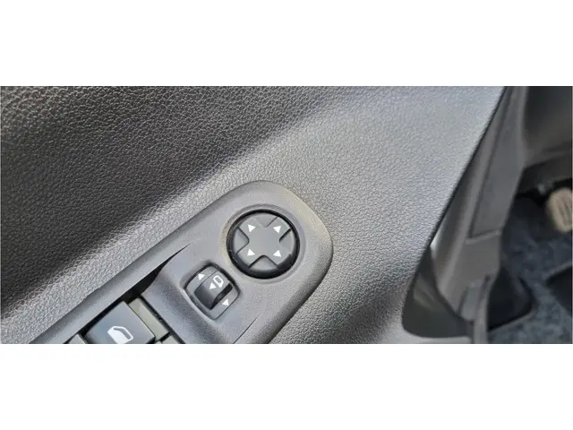 Opel Combo Tour 1.2 Turbo L2H1 Edition 7p. 2020 Benzine 15