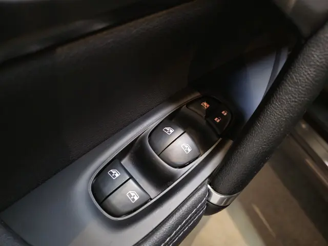 Nissan QASHQAI 1.3 DIG-T Premium Edition 2021 Benzine 28