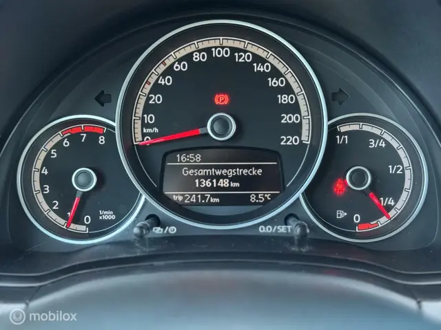 Volkswagen up! 1.0 BMT Move Up! Airco 5-Drs DAB 2018 Benzine 17