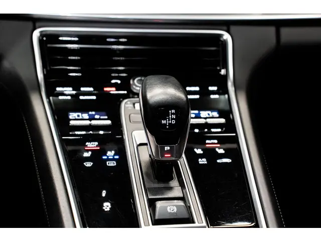 Porsche Panamera 2.9 4S 2017 Benzine 22