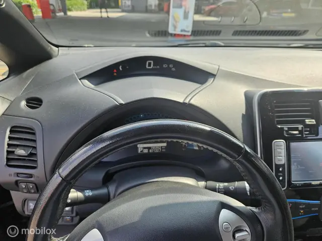 Nissan Leaf Tekna 24 kWh 2013 Elektrisch 24