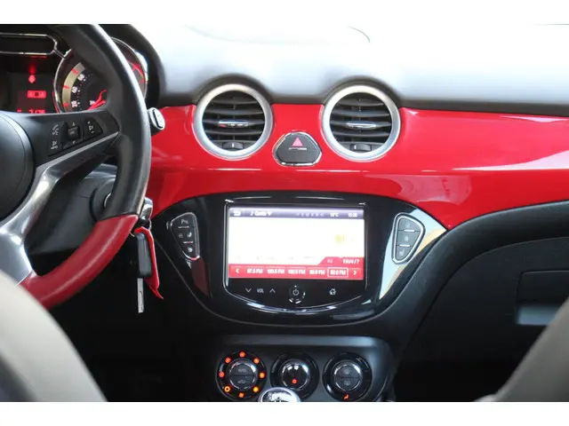 Opel ADAM 1.2 Sport 2015 Benzine 12