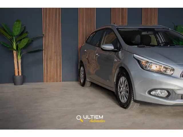 Kia cee'd Sportswagon 1.6 GDI 2014 Benzine 21
