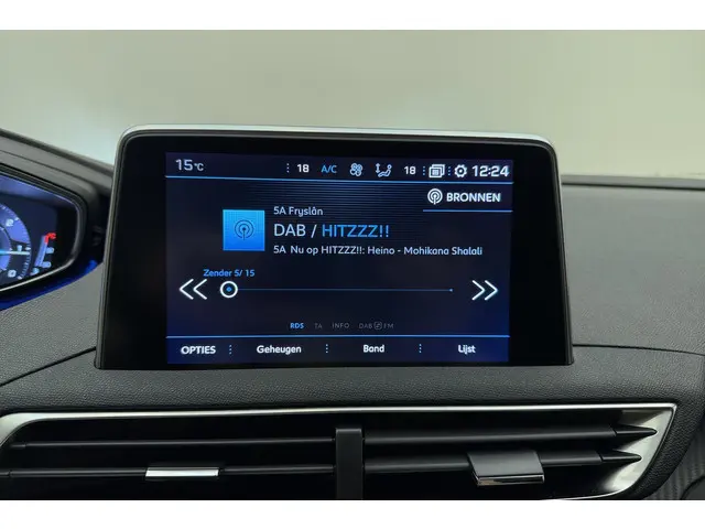 Peugeot 3008 1.5 BlueHDi Blue Lease Premium 2019 Diesel 26