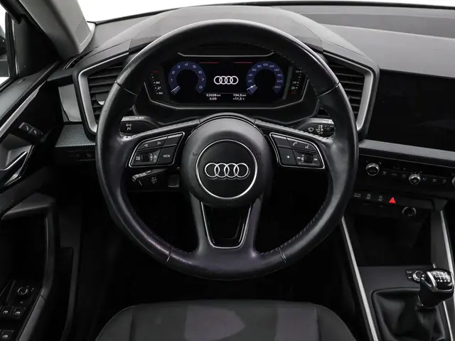 Audi A1 citycarver 30 TFSI 115pk epic 2019 Benzine 14