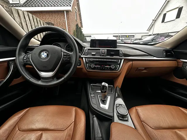 BMW 3 Serie Gran Turismo 320i Luxury Line 2013 Benzine 2