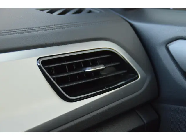 Volkswagen T-Roc 1.0 TSI Life Edition 2025 Benzine 60