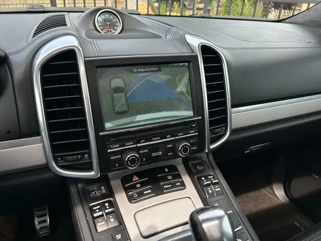 Porsche Cayenne 4.8 GTS panorama 22 inch 2013 Benzine 20