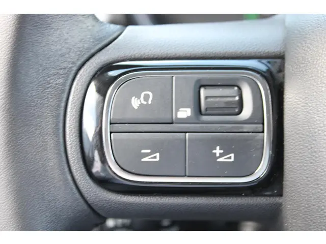 Citroën C3 1.2 PT AUTOMAAT 110 SHINE 2021 Benzine 22