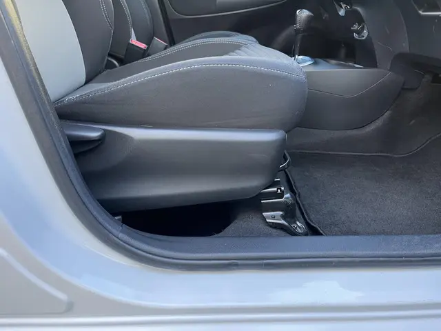 Toyota Yaris 1.5 Hybrid Active 2019 Hybride Benzine 36