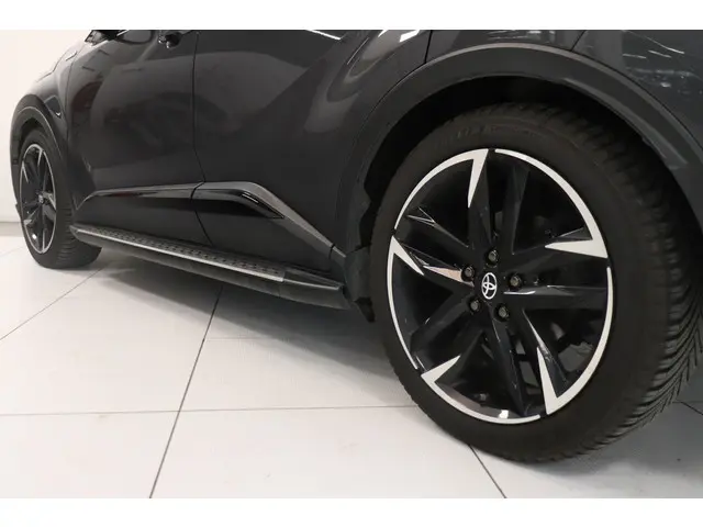 Toyota C-HR 2.0 Hybrid GR Sport 2021 Hybride Benzine 25