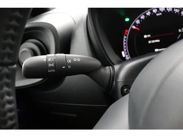 Toyota Aygo X 1.0 VVT-i MT Play 2024 Benzine 30