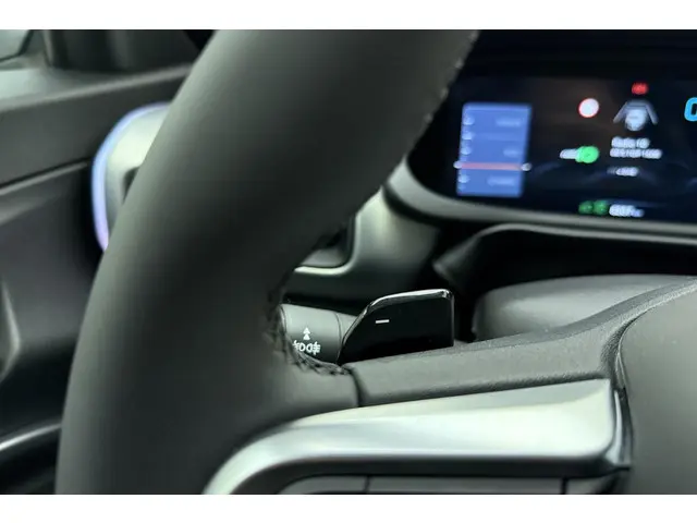 Jeep Avenger 1.2 e-Hybrid Summit 2025 Hybride Benzine 29