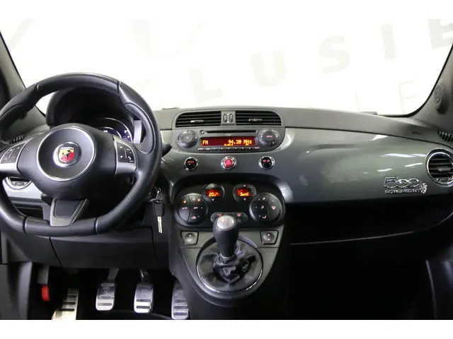 Fiat 500 1.4 T-Jet Abarth Elaborabile 2015 Benzine 7