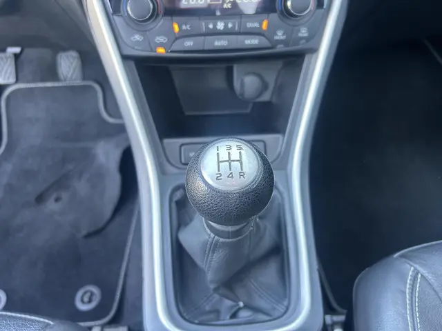 Suzuki S-Cross SX4 1.6 High Executive 2014 Benzine 12