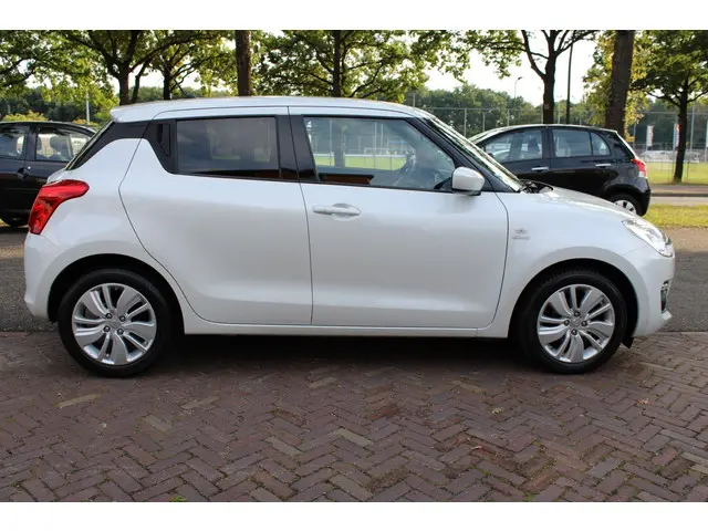 Suzuki Swift 1.2 Business Edition 2017 Benzine 5