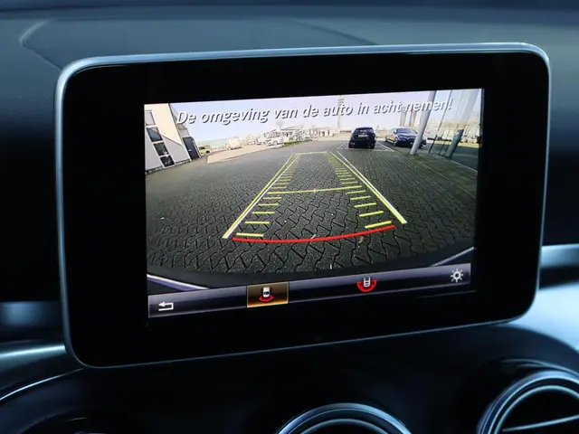 Mercedes-Benz GLC Coupé 250 4MATIC 2017 Benzine 18