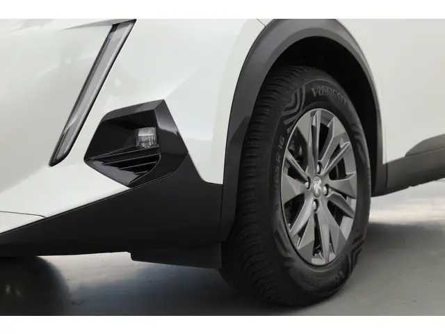 Peugeot e-2008 EV Active 50 kWh 2020 Elektrisch 23